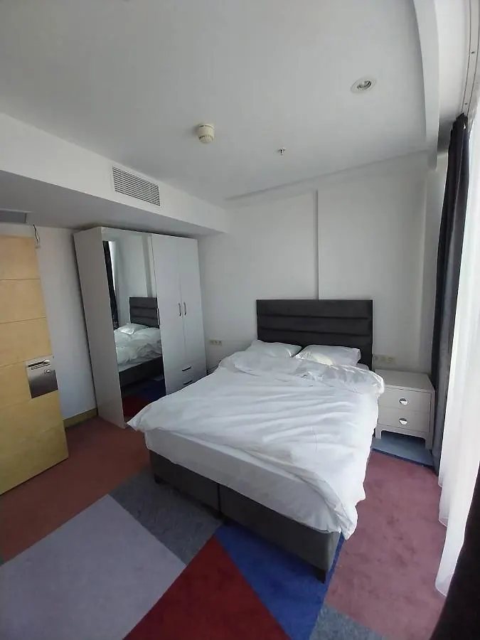 5 Person Luxury Accommodation Istanbul Turkey